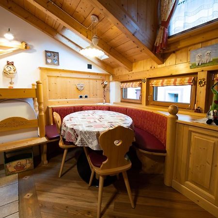 Casa Di Niki Villa Vigo di Fassa Luaran gambar