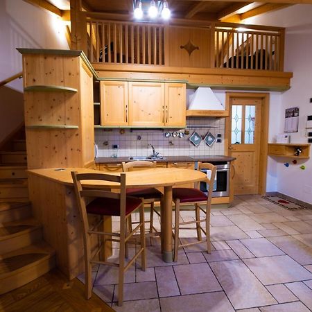 Casa Di Niki Villa Vigo di Fassa Luaran gambar