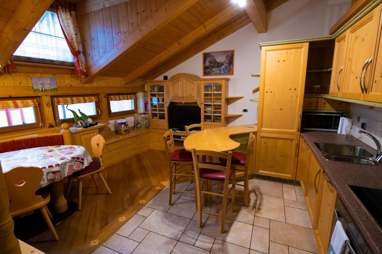 Casa Di Niki Villa Vigo di Fassa Luaran gambar
