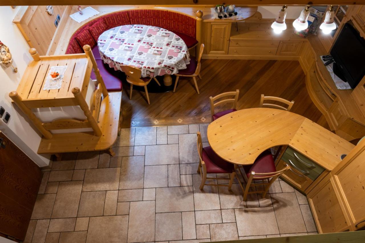 Casa Di Niki Villa Vigo di Fassa Luaran gambar