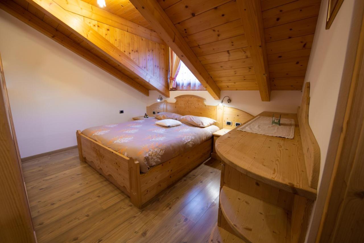 Casa Di Niki Villa Vigo di Fassa Luaran gambar