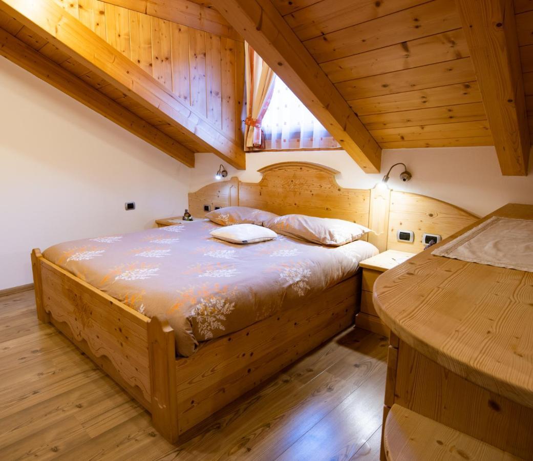 Casa Di Niki Villa Vigo di Fassa Luaran gambar