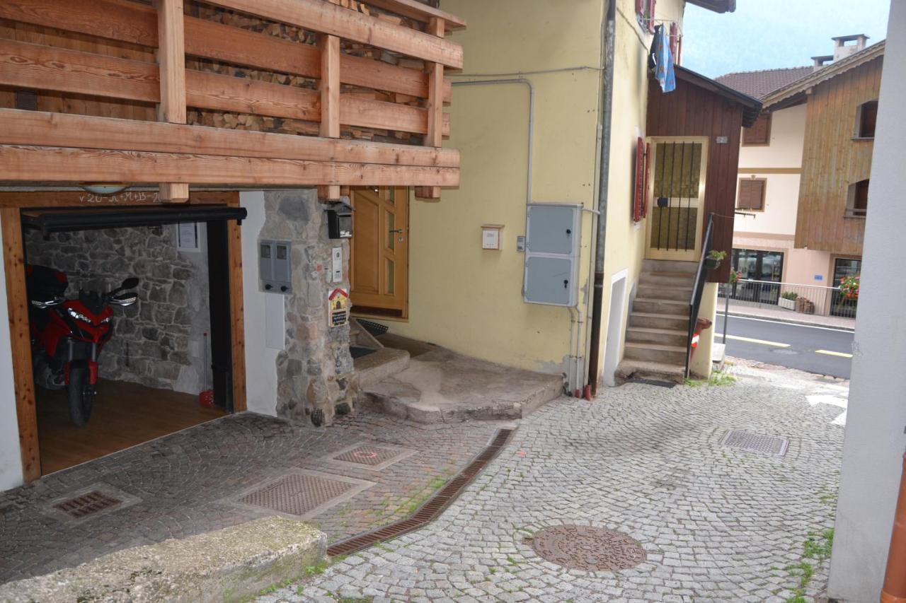 Casa Di Niki Villa Vigo di Fassa Luaran gambar
